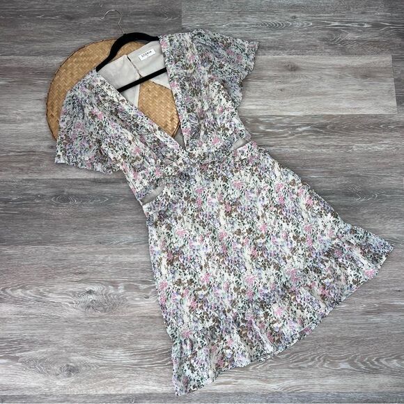 Storia floral flutter sleeve mini dress open back cut out sides - Picture 8 of 9